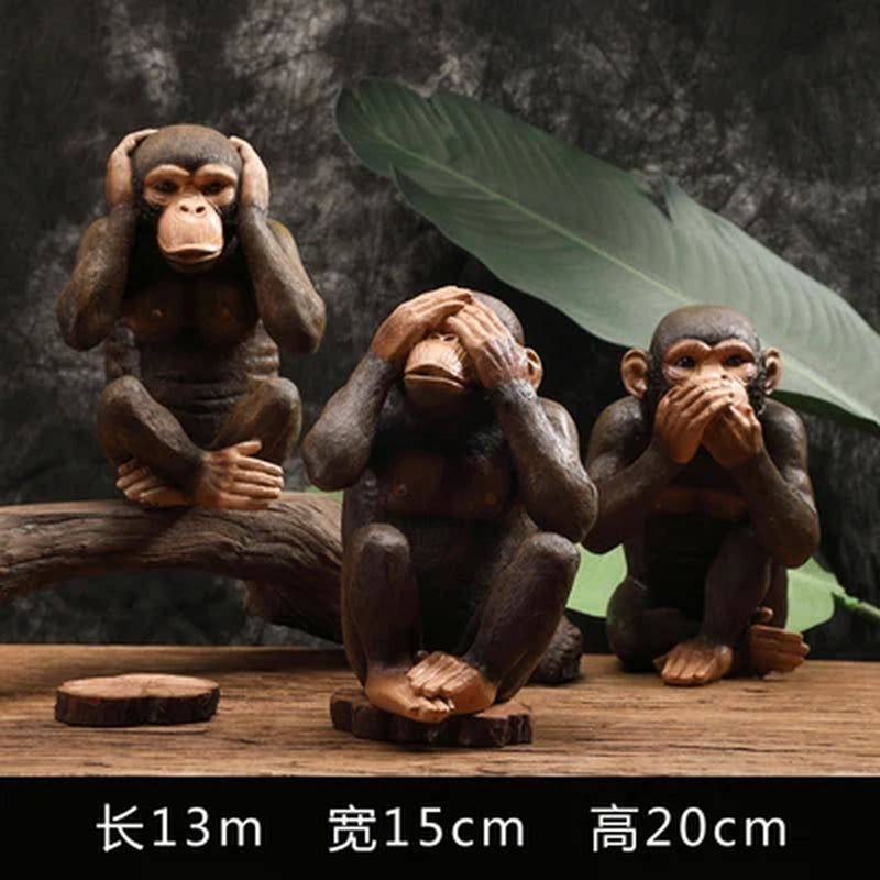 Nordic-Inspired Resin Gorilla Sculpture for Retro Cafe and Bar Decor - Unique Gift for Friends