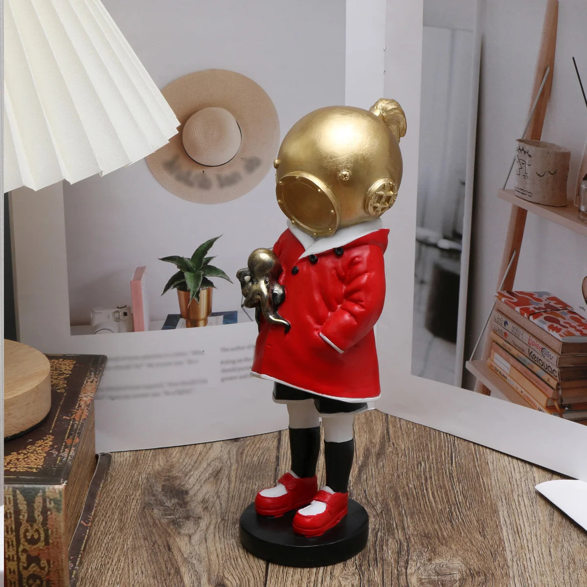 Creative Bronze Banksy Deep Sea Diver Sculpture - Doodle Master of Loneliness and Communication Home Decor