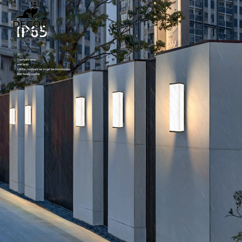 Stainless Steel Waterproof Outdoor LED Wall Lamp for Garden and Patio